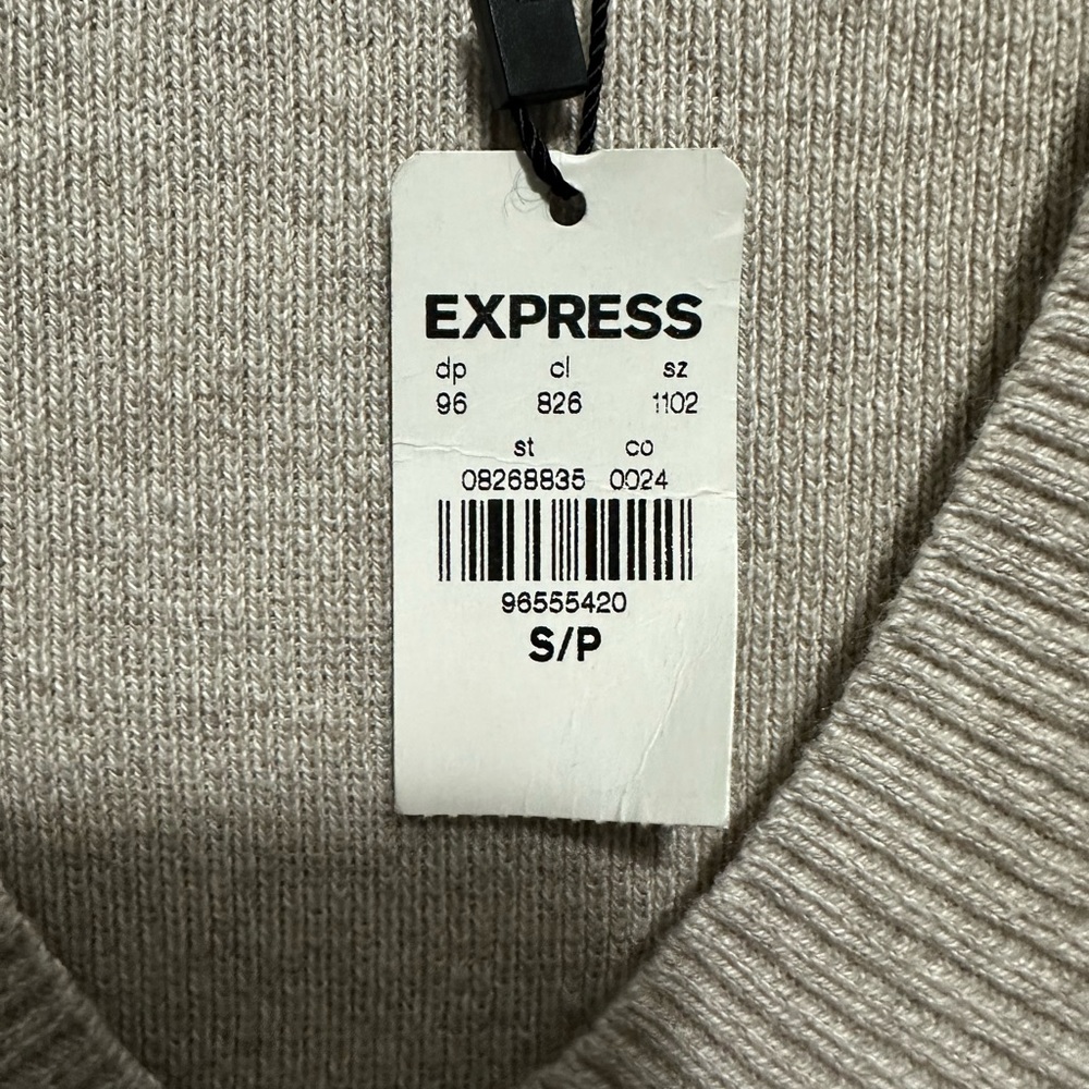 Express Beige V-Neck Ribbed Sweater - Picture 3 of 4